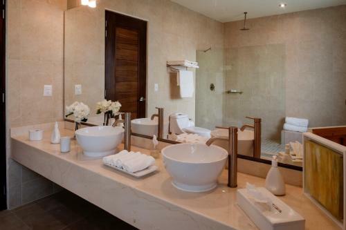 Hotel Ysuri Bucer�as