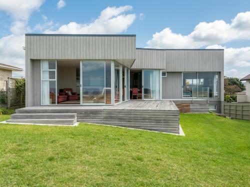 Roberts Retreat - Mangawhai Holiday Home