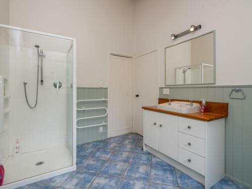 Matapouri Hideaway - Matapouri Holiday Home