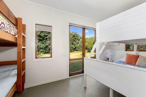 Matapouri Hideaway - Matapouri Holiday Home