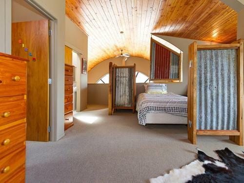 Waimarino Lodge - National Park Holiday Home