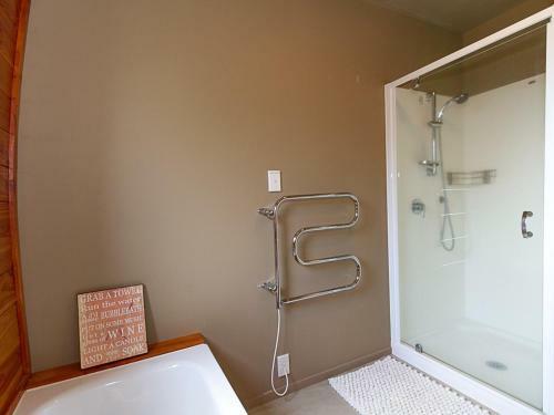 Waimarino Lodge - National Park Holiday Home