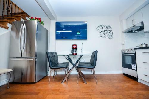 Cute 2-story, 2-bdrm Loft, Mins To Beach And Lake
