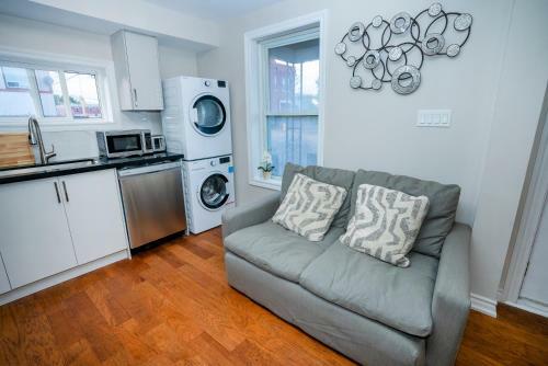 Cute 2-story, 2-bdrm Loft, Mins To Beach And Lake