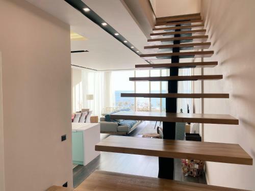Spacious 4-bedroom Villa With Green Outdoor Spaces