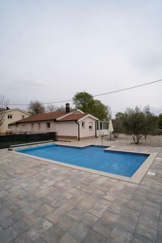 Villa Emilija-ko?u?a