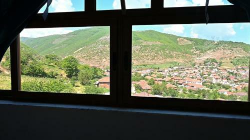 Bed & Breakfast Topalli Vila