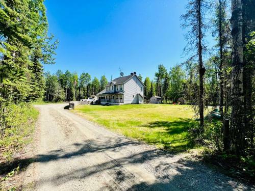 Beautiful Family Home, Fully Remodeled 2022