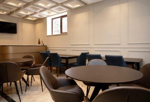 Hostal Hotel Marrone