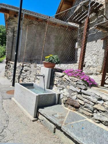 Casa A Carena Val Morobia Con Parccheggio Gratuito