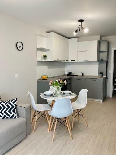 Pearl Apartments
