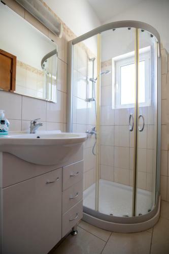 Savv Holiday Villa