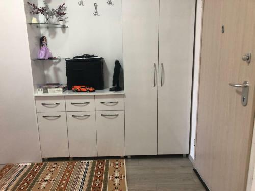 All In Apartment