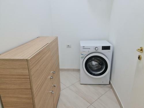 Canaj Apartment
