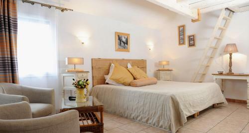 Hotel Logis La Grange Aux Marmottes - Les Campanules