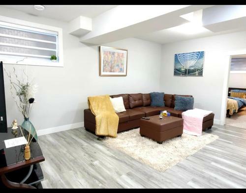 Apartamento Beautiful & Stylish 2 Bedroom Private Basement Suite