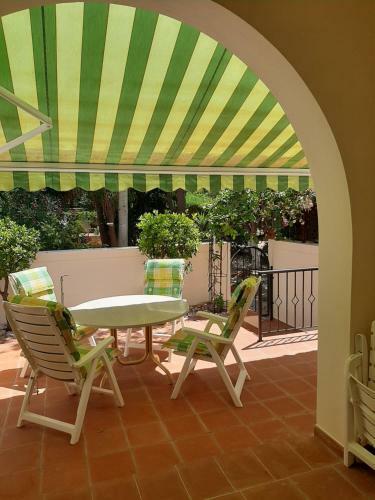 Limnaria Deluxe Maisonette