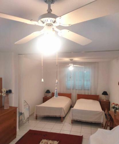 Apartamento The Cozy Pad With Swimming Pool