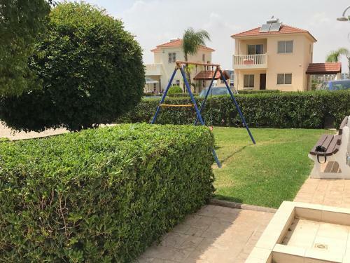 Private Villa In Sunset Gardens