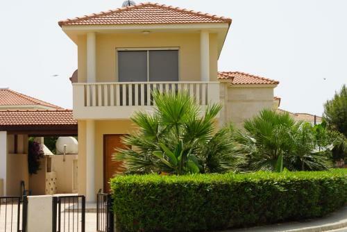 Private Villa In Sunset Gardens