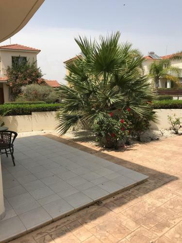 Private Villa In Sunset Gardens