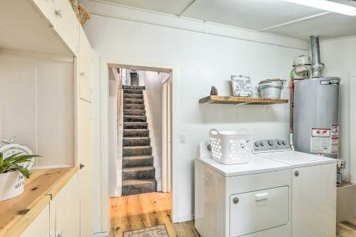 Family-friendly Flagstaff House With Big Yard!