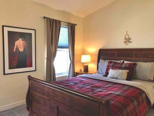 2 Br Townhome Loft With 4 Beds