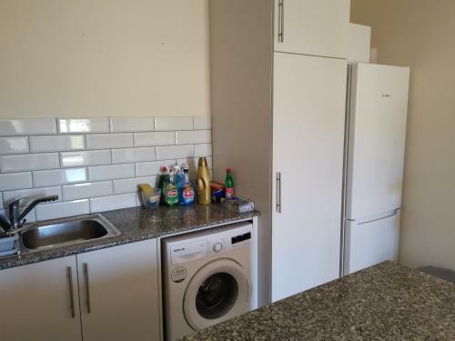 Peyia Apartment Near The Sea