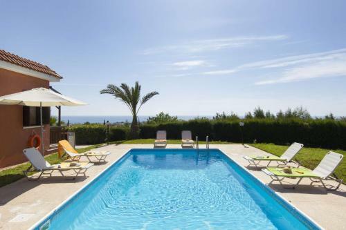 Villa Rhea By Villa Plus
