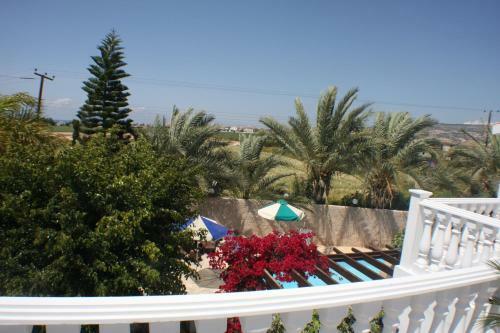 Lovely 7 Bedroom Villa