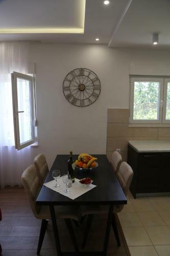 Garden House Apartment