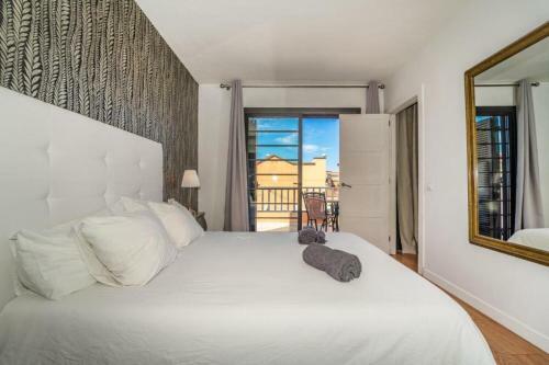 Villa Dream Caleta Private Pool, 200m To The Beach