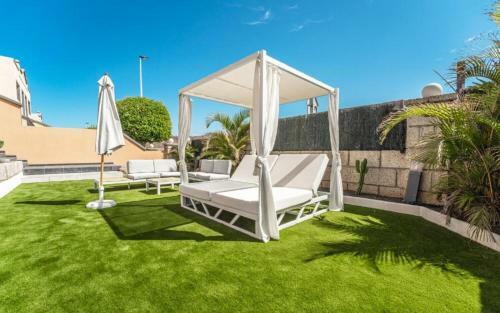 Villa Dream Caleta Private Pool, 200m To The Beach