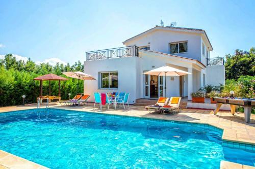 Villa Evilia By Villa Plus