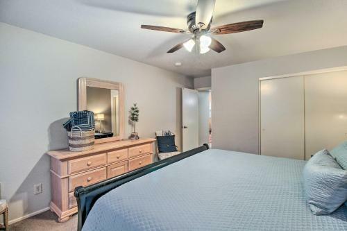 Apartamento Charming Pinetop Condo With Fireplace And Balcony