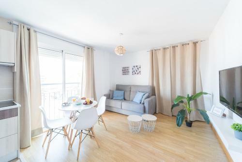 Expoholidays- Apartamentos Puerto Aguadulce