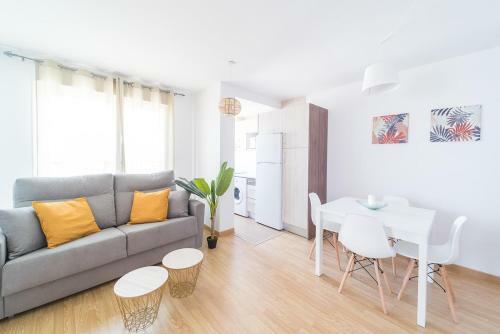 Expoholidays- Apartamentos Puerto Aguadulce