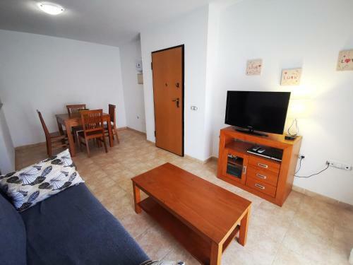 Apartamento Piscina Con Aire Acondicionado Y Parking