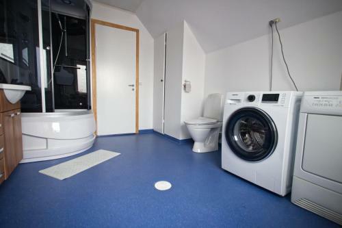 Apartamento Sea View Apt / Central / Spacious / Free Parking