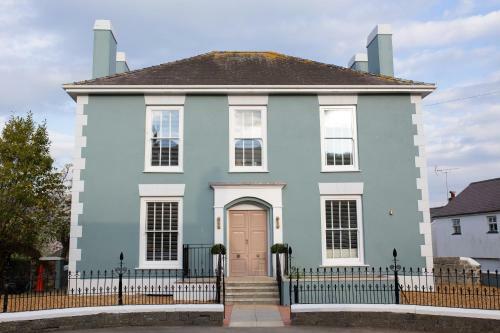 Morahan Apartment