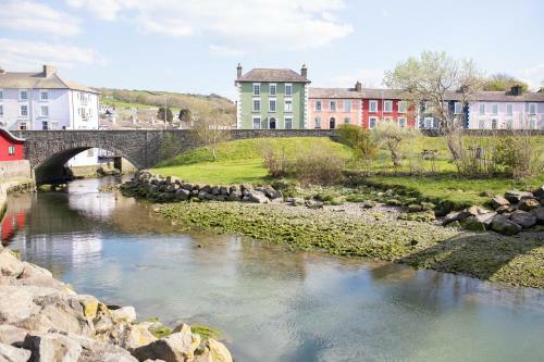 Salthouse Apartment