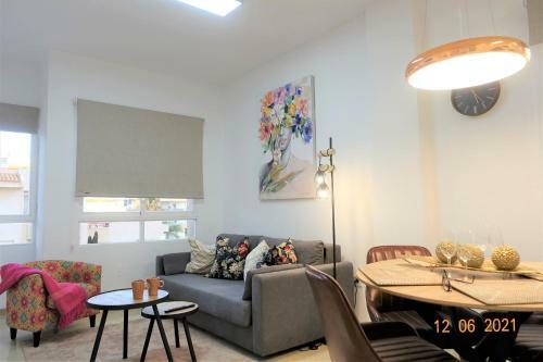 Santa Barbara Apartment - 200 M To The Beach