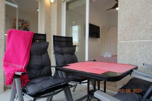 Santa Barbara Apartment - 200 M To The Beach