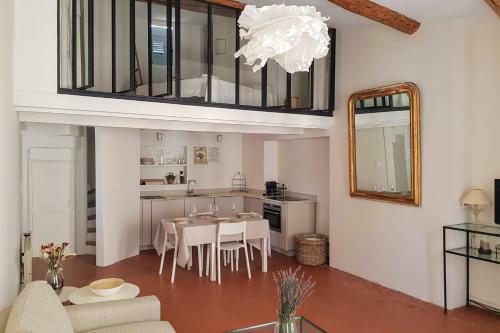 Apartamento Spacious Apt In Duplex Near The Granet Museum