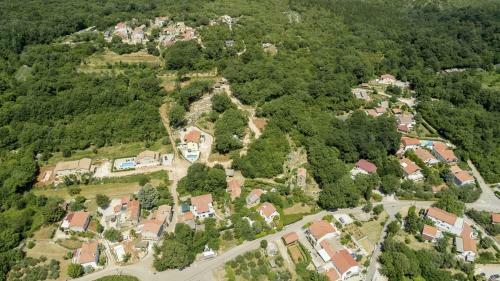 Villa Tosh In Risika - Haus F�r 6-8 Personen