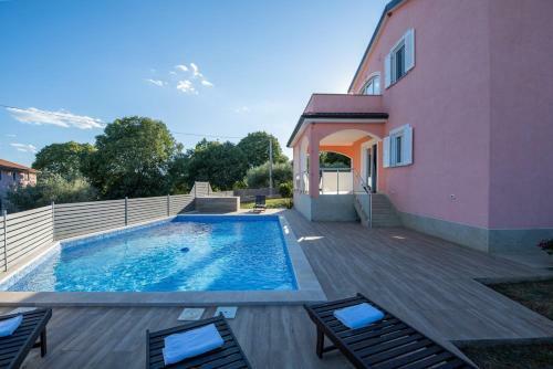 Apartment Mariuccia With Private Pool