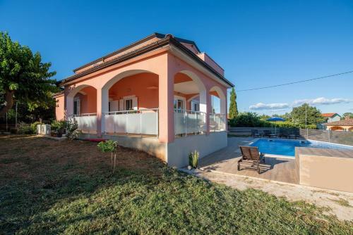 Apartment Mariuccia With Private Pool