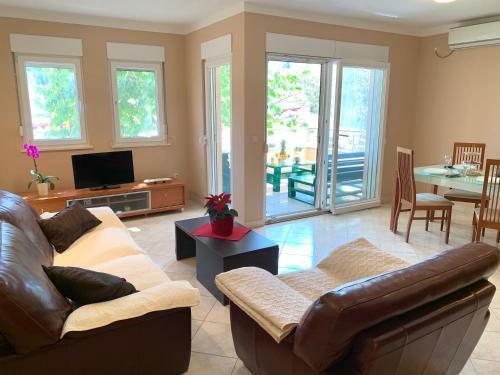Apartmani Petra