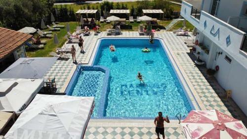 Marinos Apartments