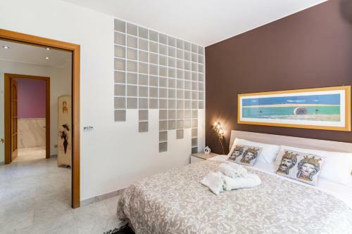 Lovely Apartment With Patio And Private Parking